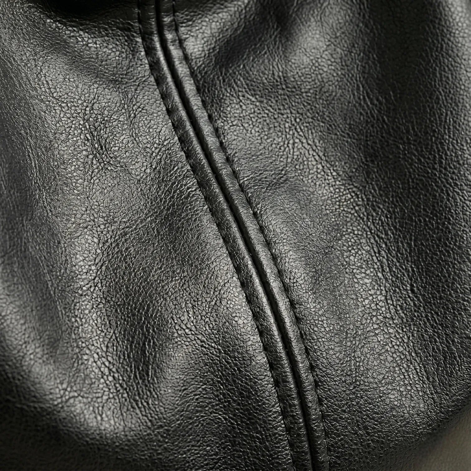 Sac hobo triangulaire cuir vegan