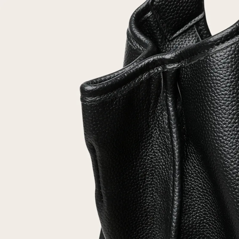 Sac a main en cuir vegan élégant Noir