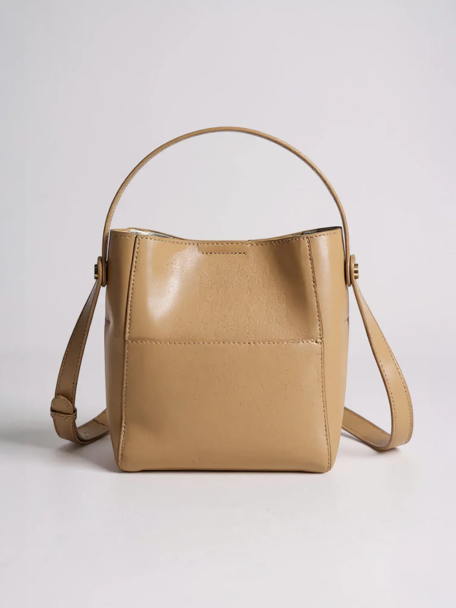 Grand sac seau cuir Beige