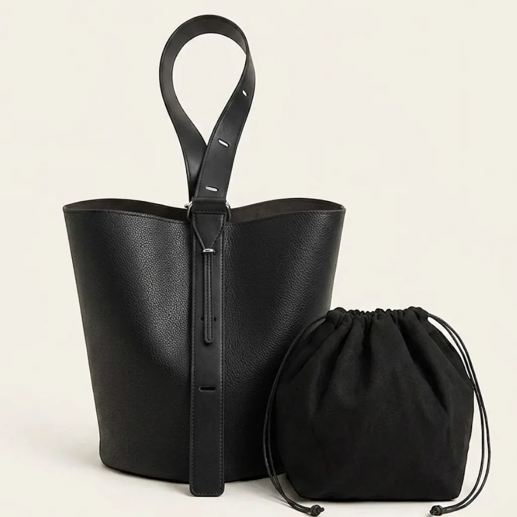 Grand sac seau cuir vegan minimaliste Noir