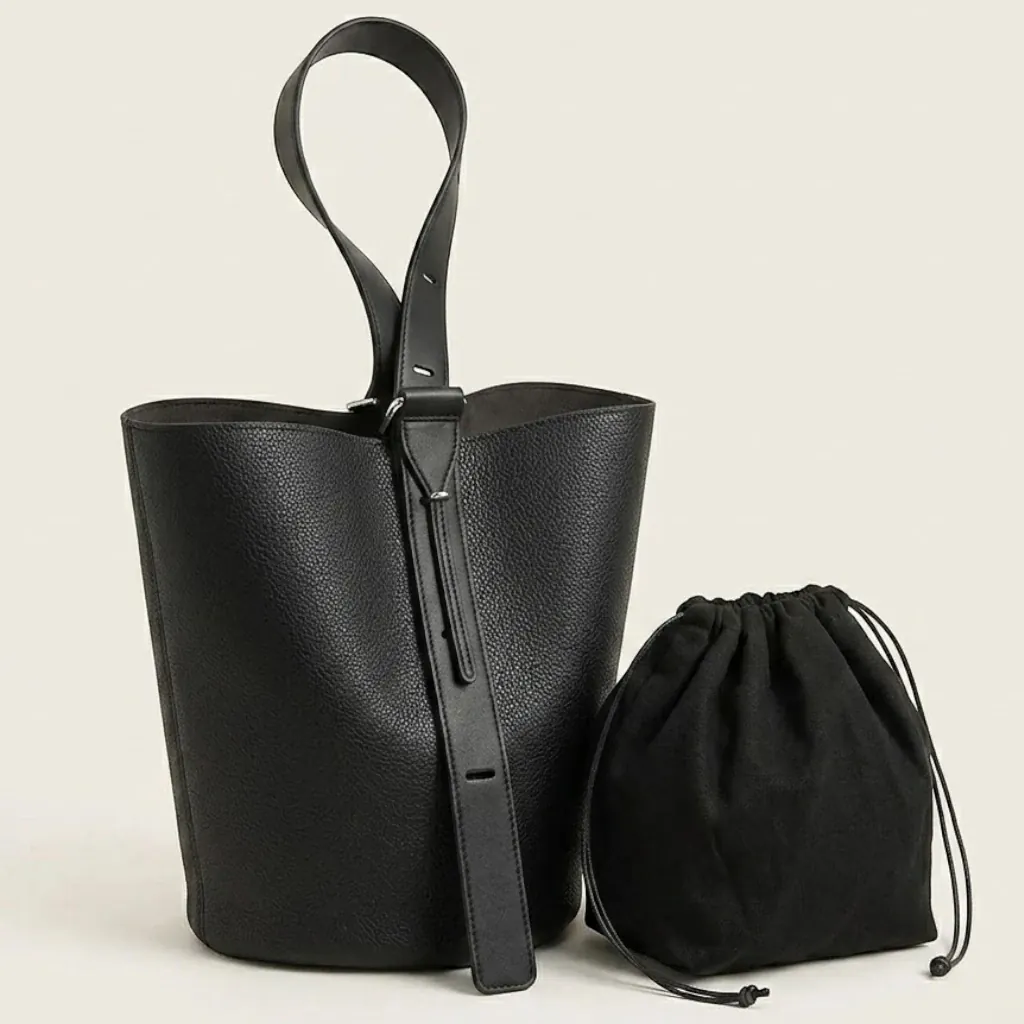 Grand sac seau cuir vegan minimaliste Noir