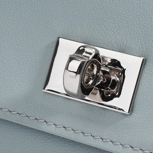 Petit sac a main carré en cuir Bleu Ciel