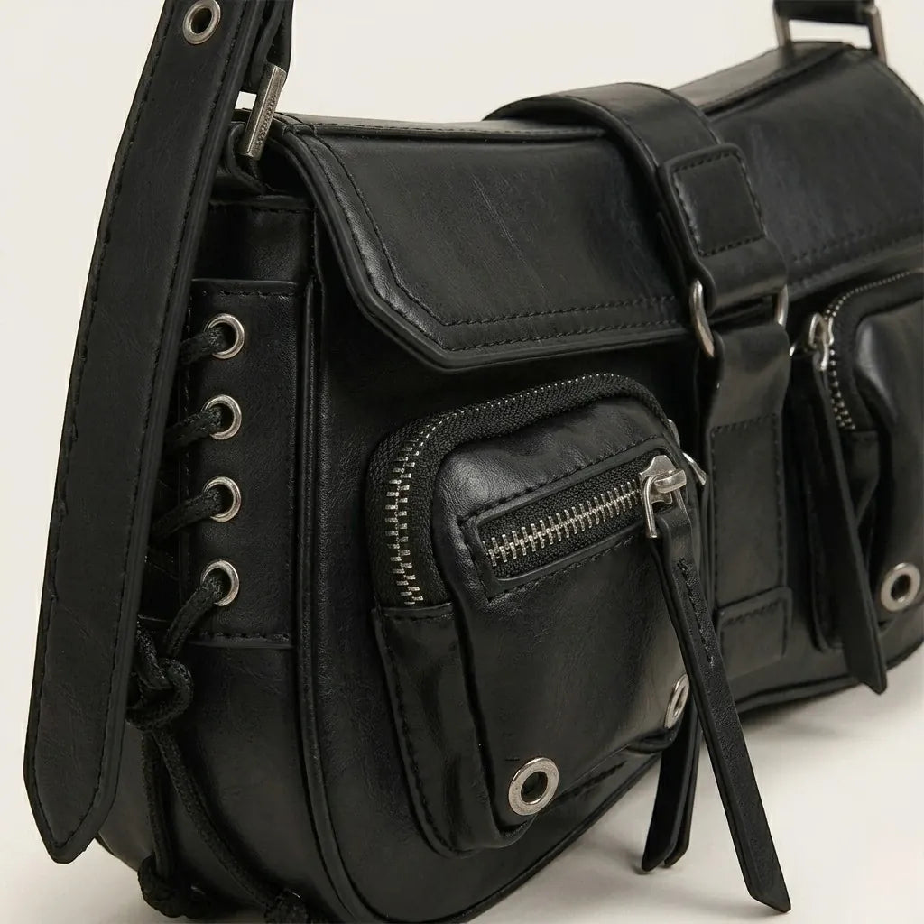 Petit sac cargo cuir vegan noir
