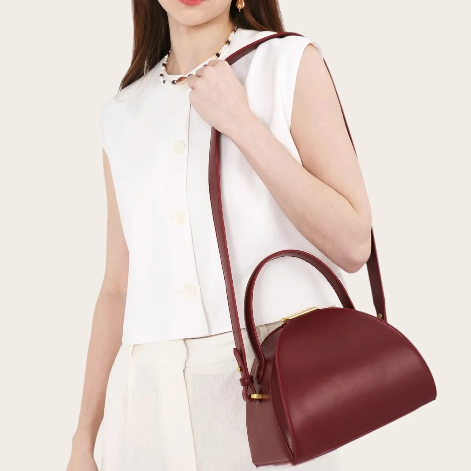 Petit sac dome cuir vegan Bordeaux
