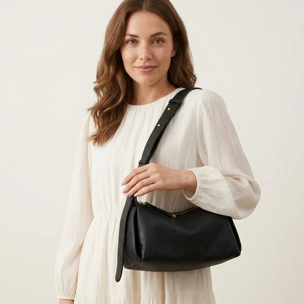 Sac bandoulière oreiller cuir vegan grainé Noir