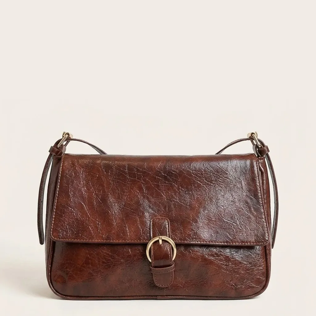 Sac bandoulière rabat similicuir brillant vintage Café