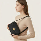 Sac crossbody cuir rabat fermoir doré Noir