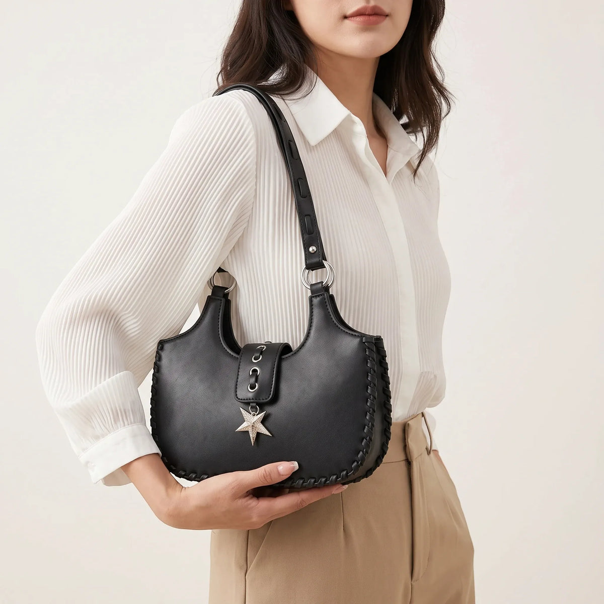 Sac demi-lune à bords tressés pendentif étoile pour femme, vue 4 - Noir
