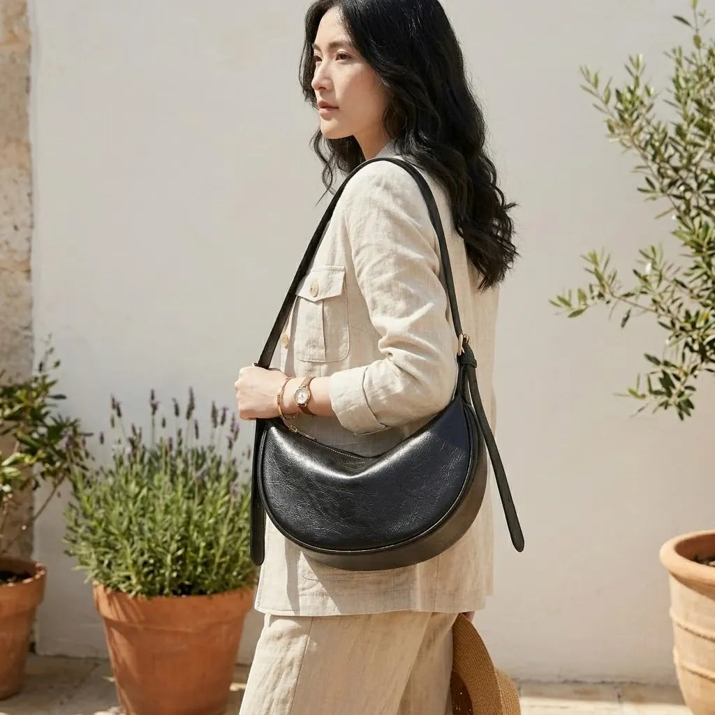 Sac demi-lune cuir vegan Noir