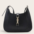 Sac hobo cuir vegan fermoir mousqueton doré