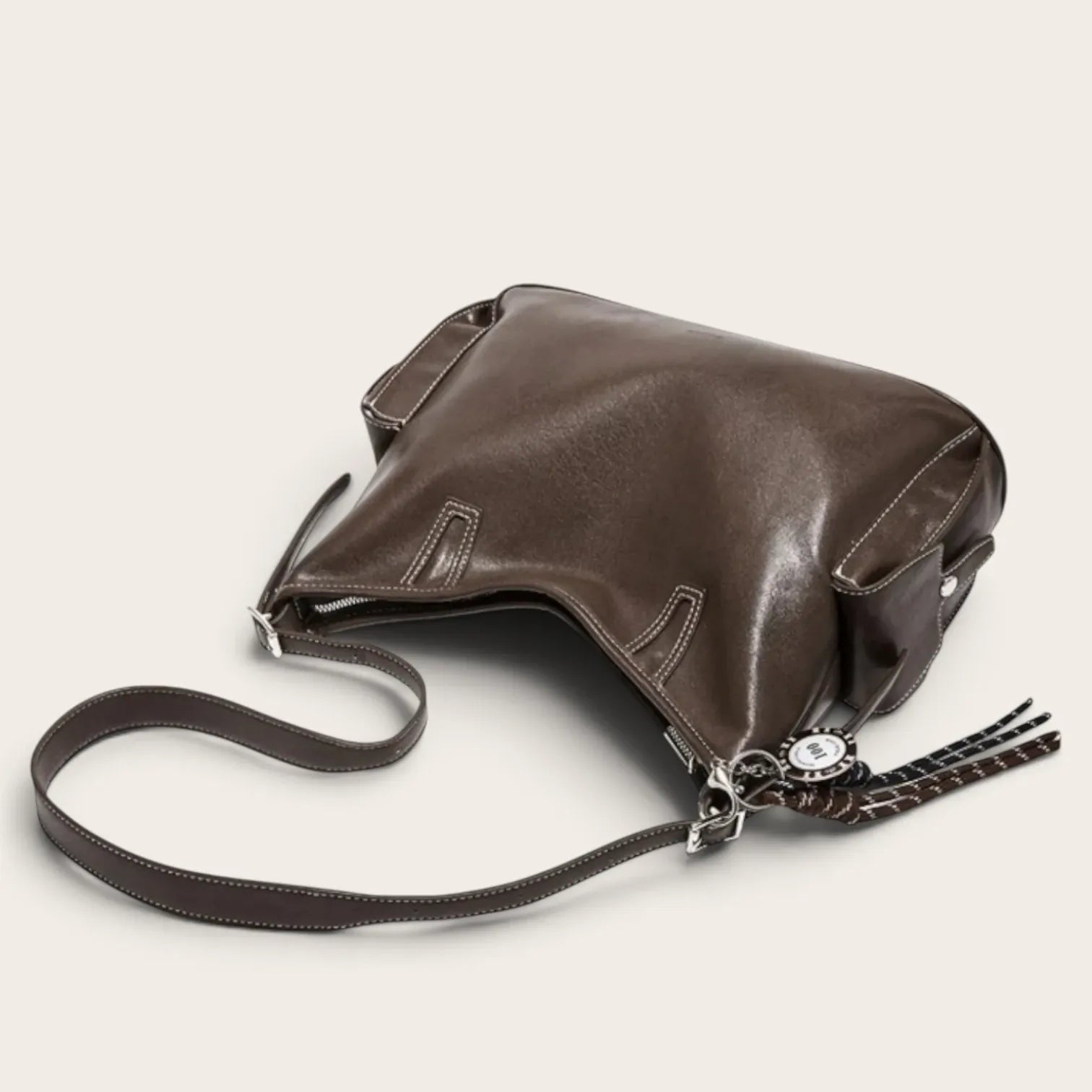 Sac hobo en cuir surpiqué Marron