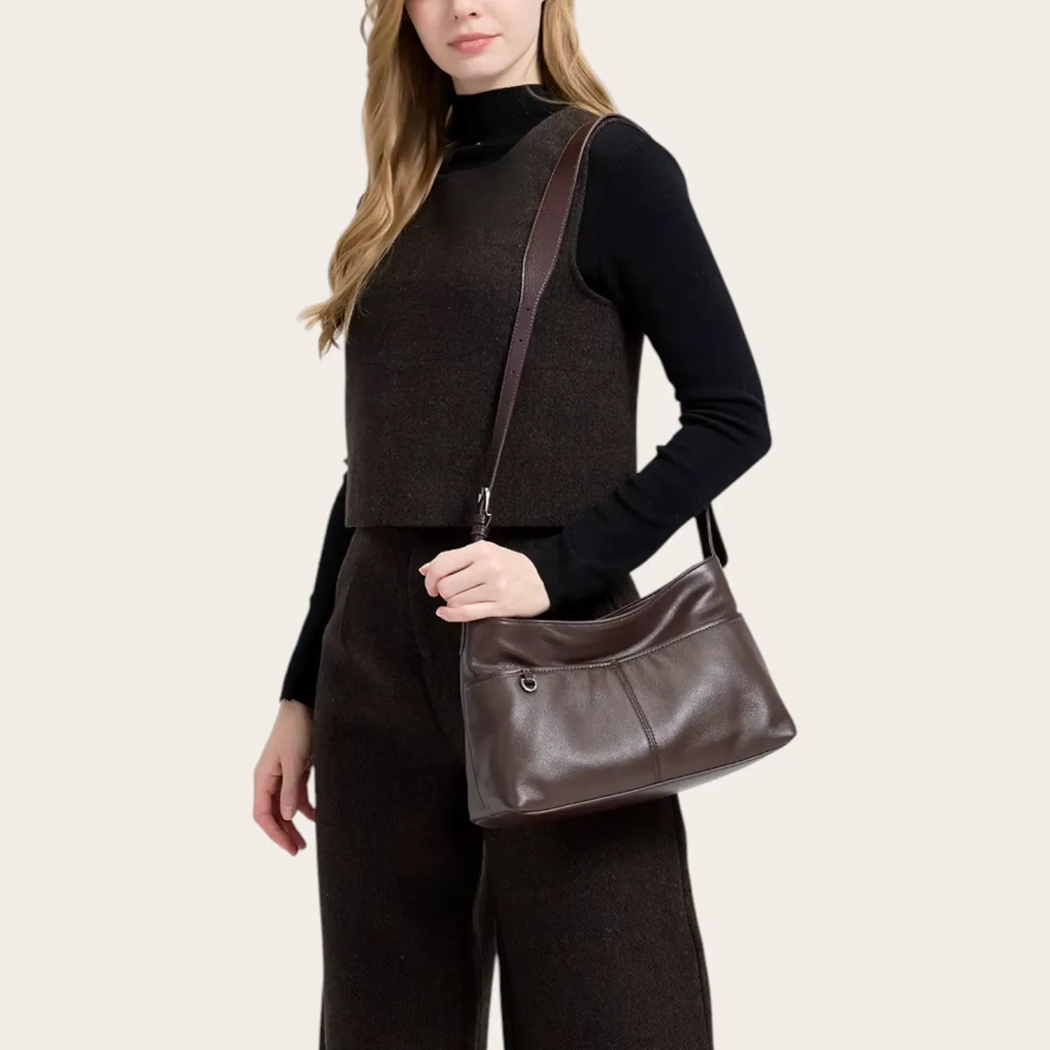 Sac hobo rectangulaire en cuir Café