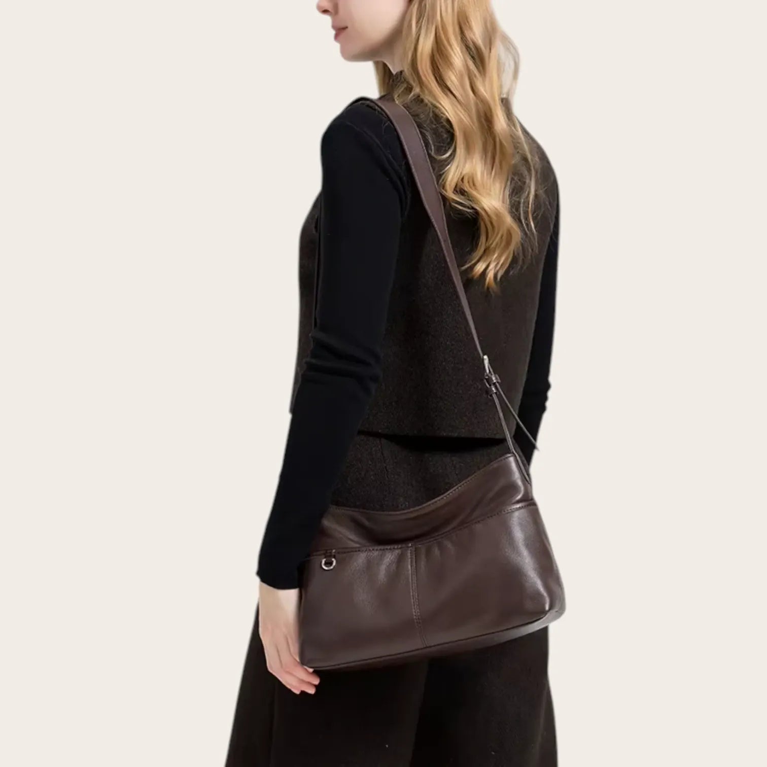 Sac hobo rectangulaire en cuir Café