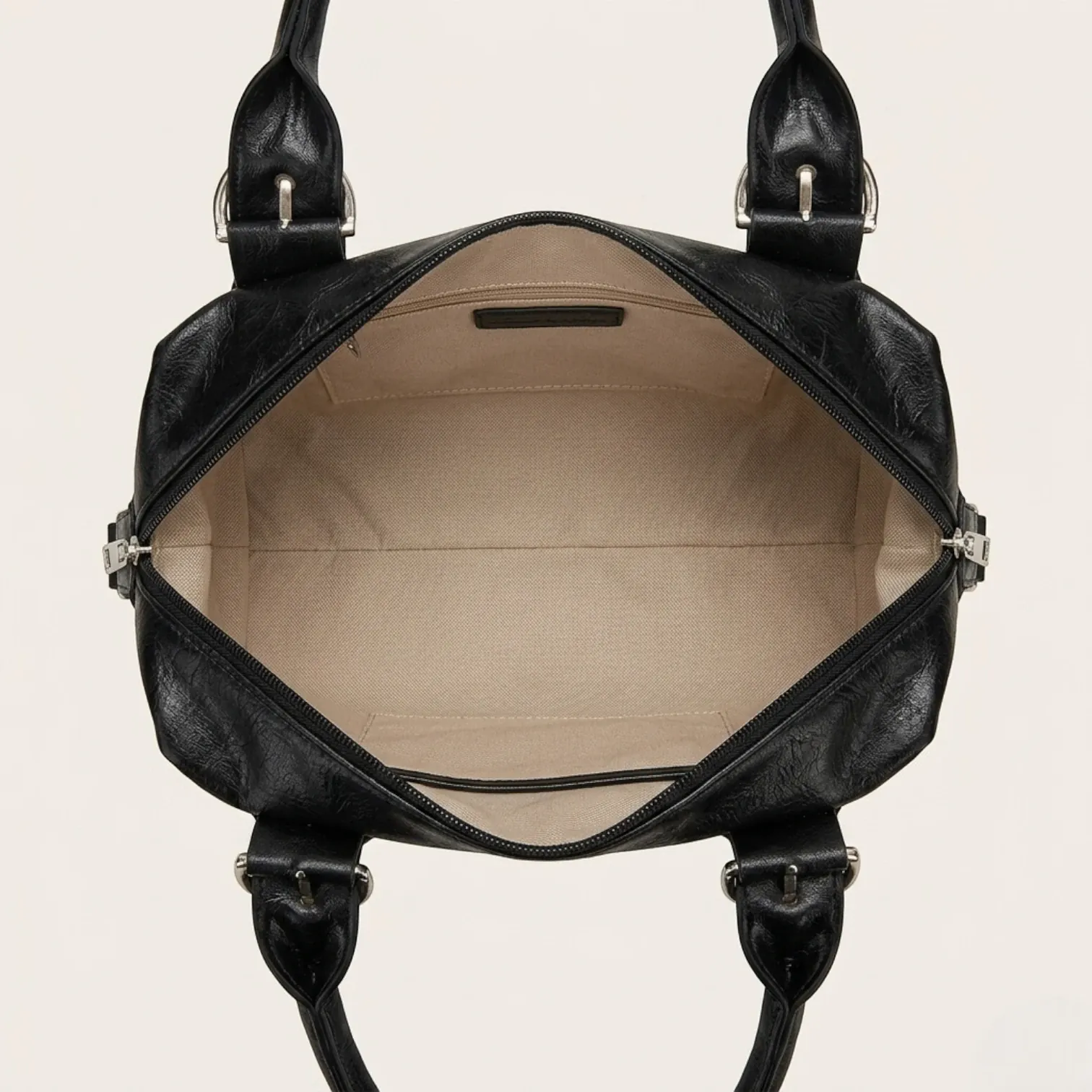 Sac main rock anneaux argentés Noir
