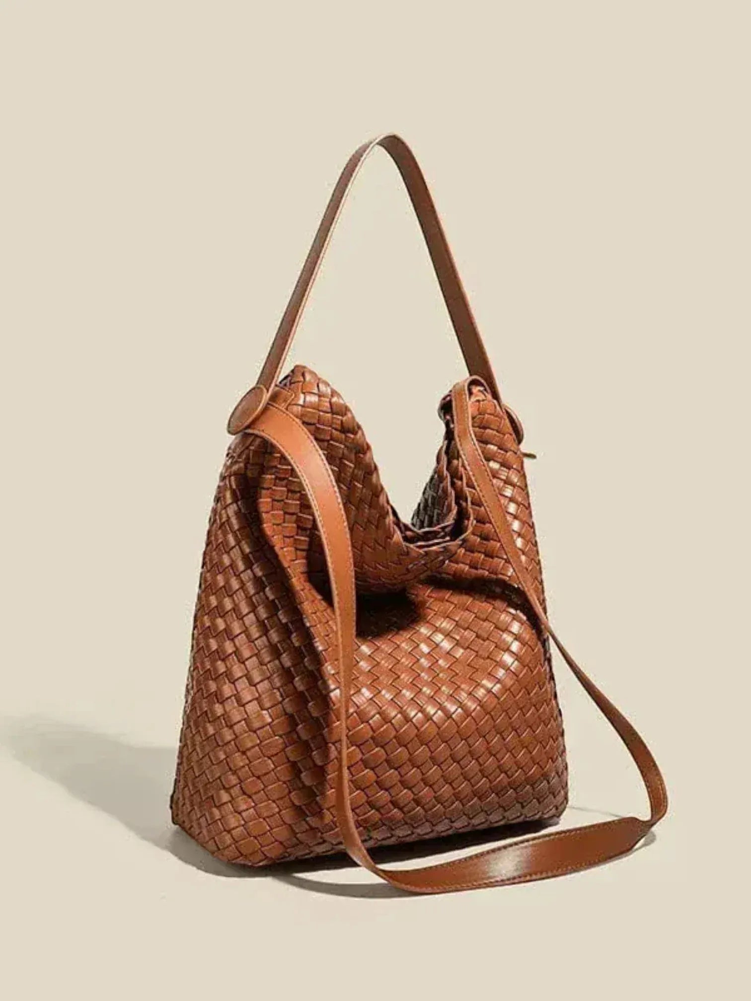 Sac seau arrangé en cuir vegan Marron