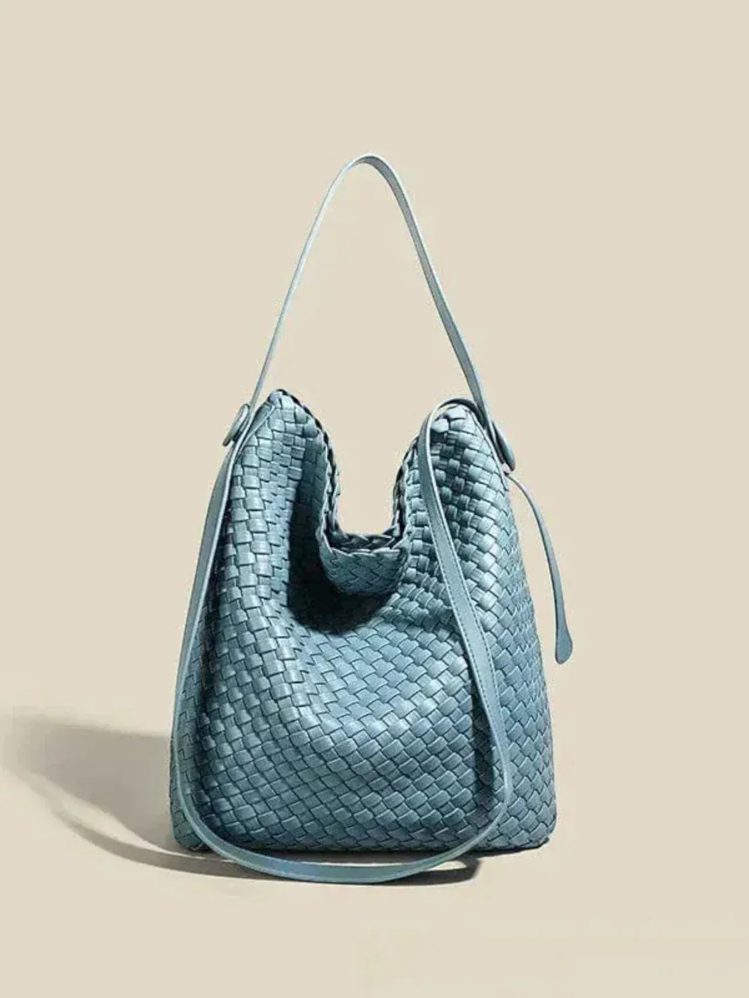 Sac seau arrangé en cuir vegan Bleu