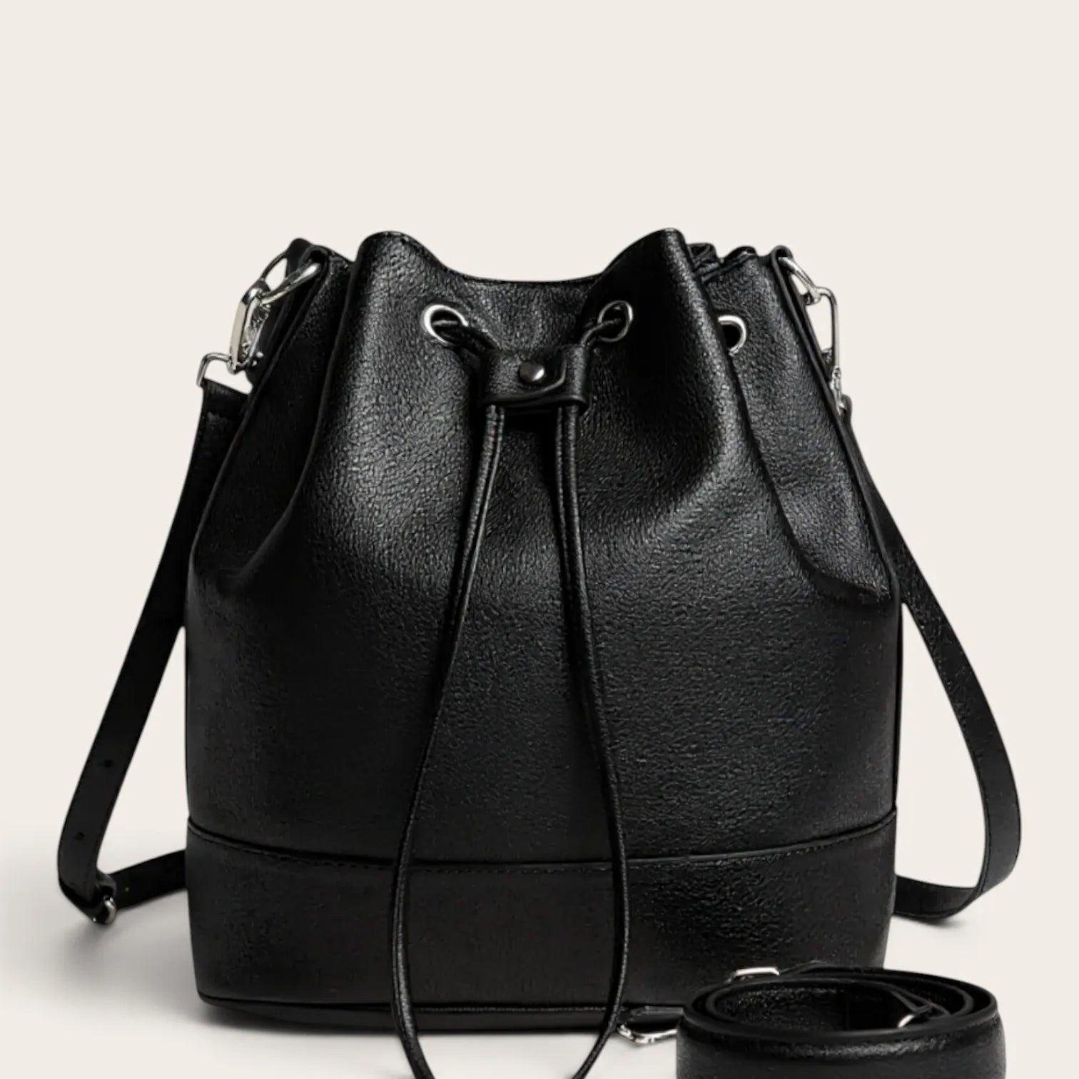 Sac seau cordon similicuir