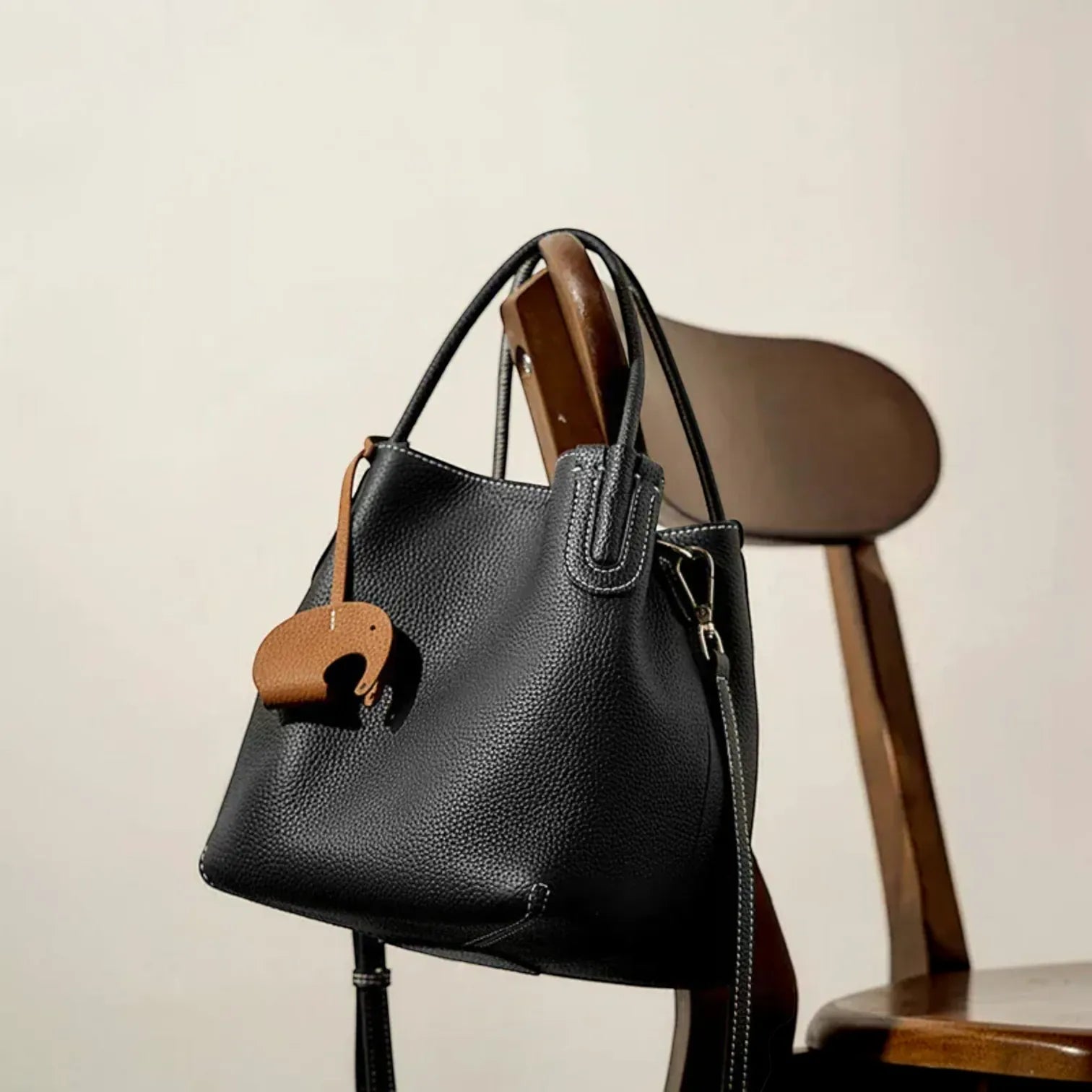 Sac seau souple cuir glands