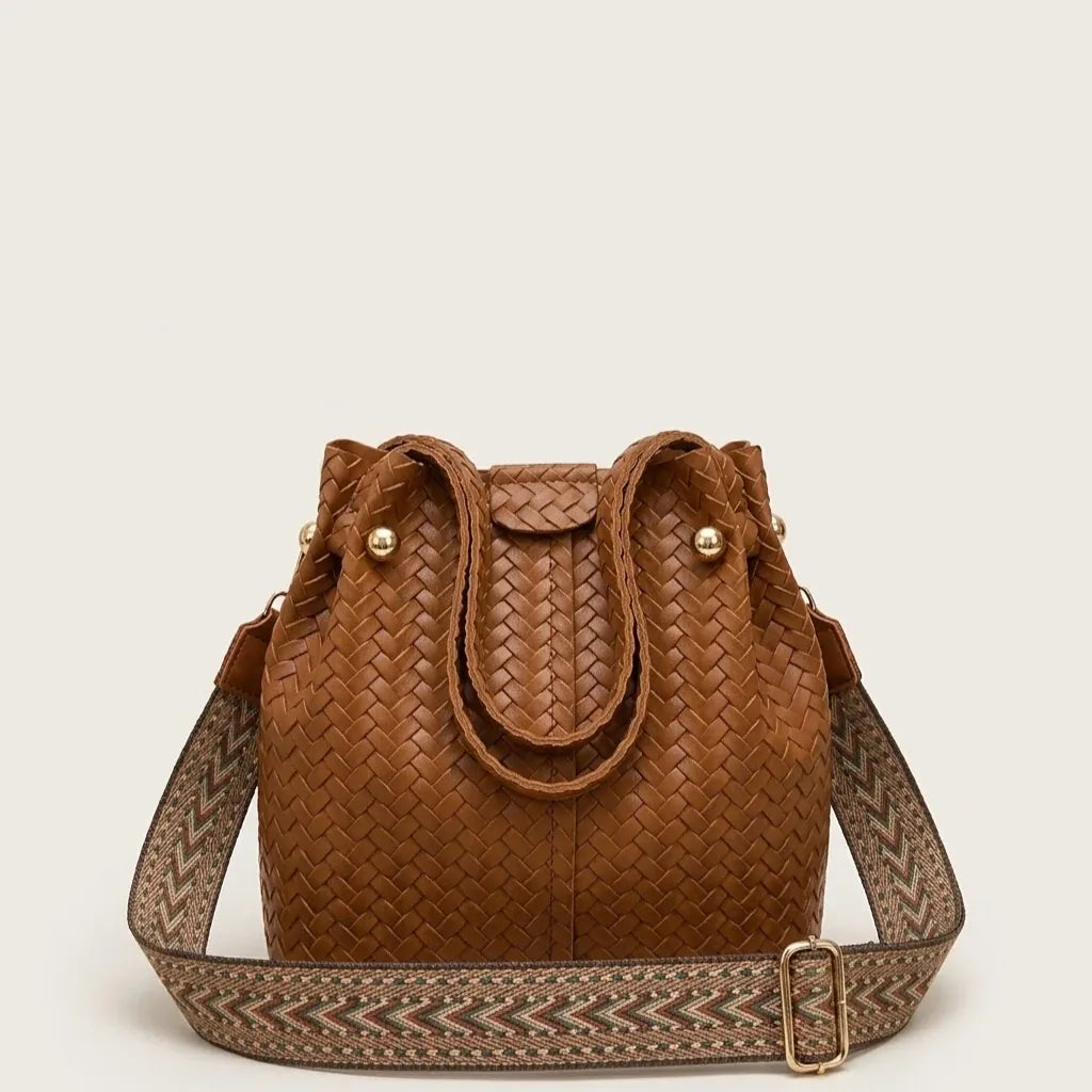 Sac seau tressé en cuir vegan épais Camel