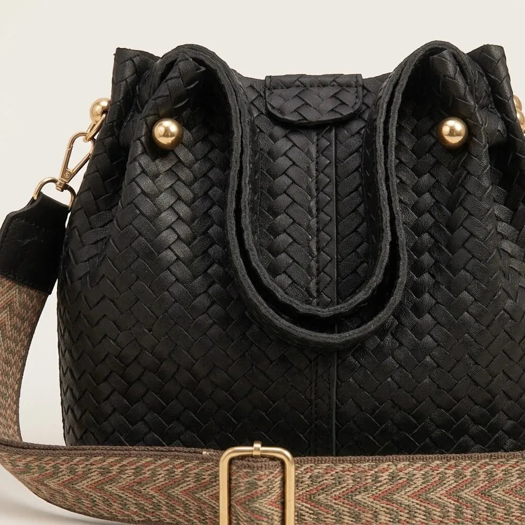 Sac seau tressé en cuir vegan épais Noir