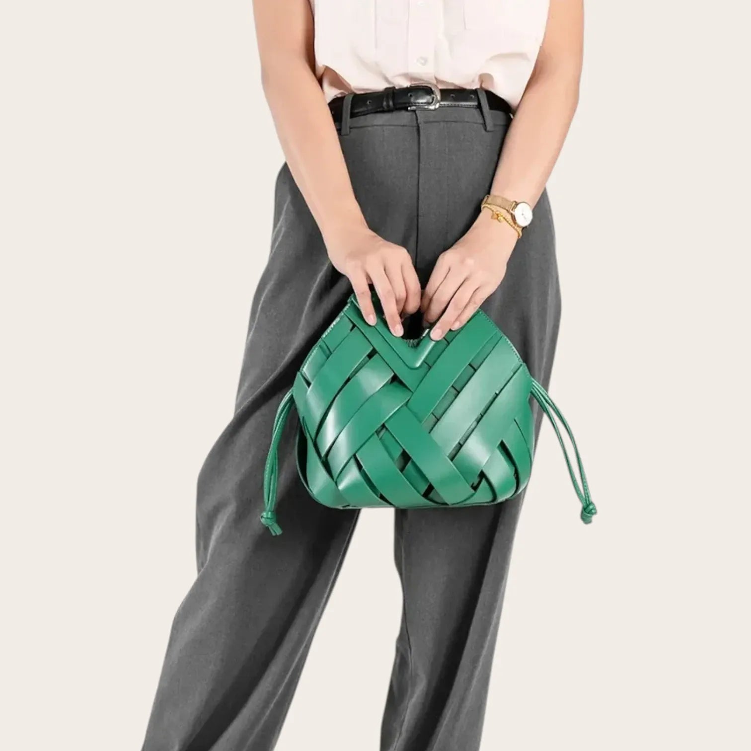 Sac tressé anse triangle cordon Vert