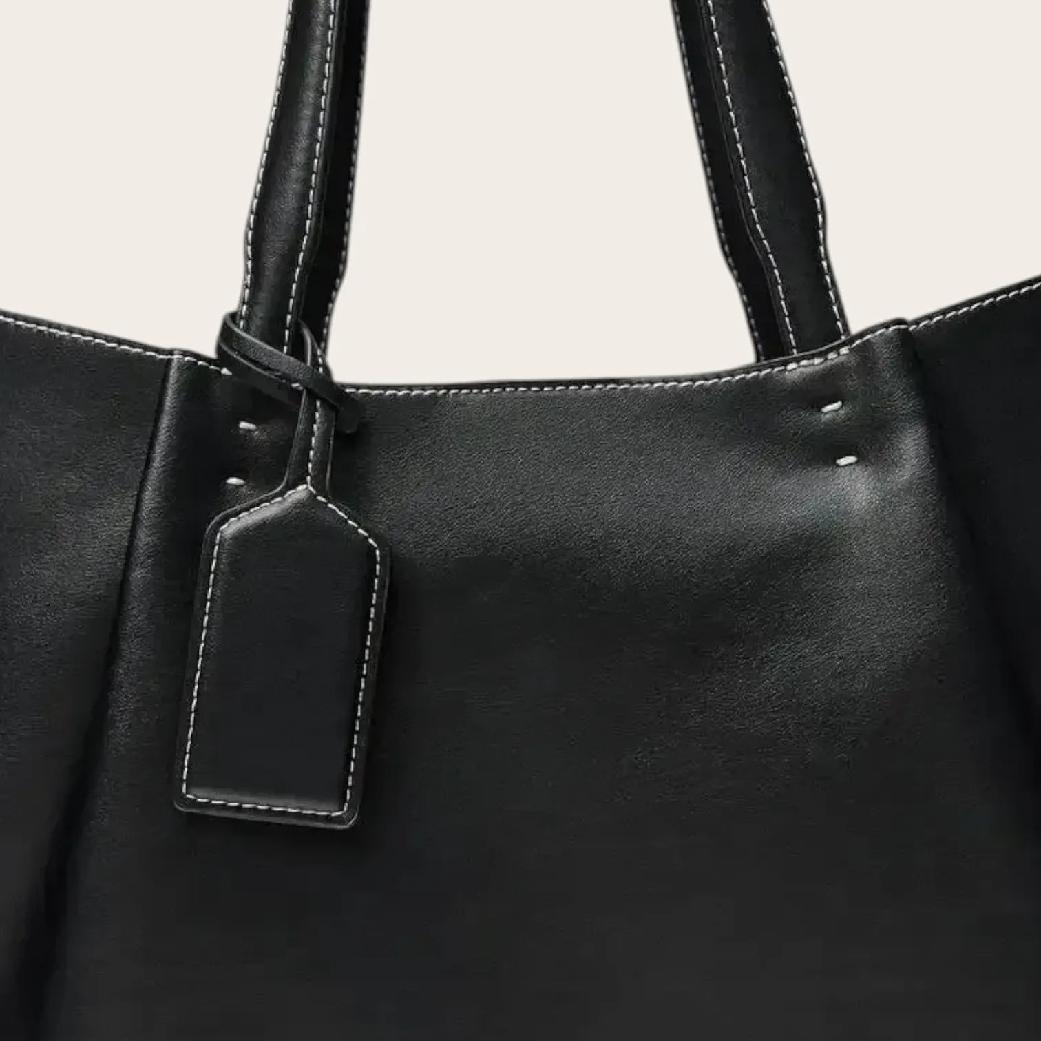 Tote bag trapèze en cuir Noir